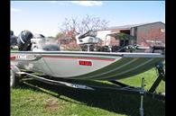 2009 R175  Roughneck by Lowe