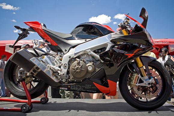 2010 Aprilia RSV4 Factory Superbike.jpg
