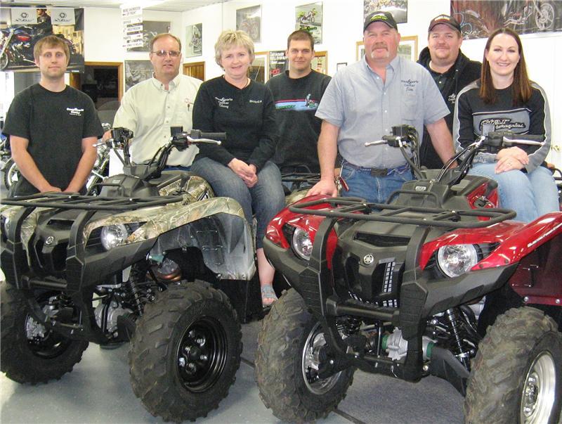 Group Picture 05-29-09 002.jpg