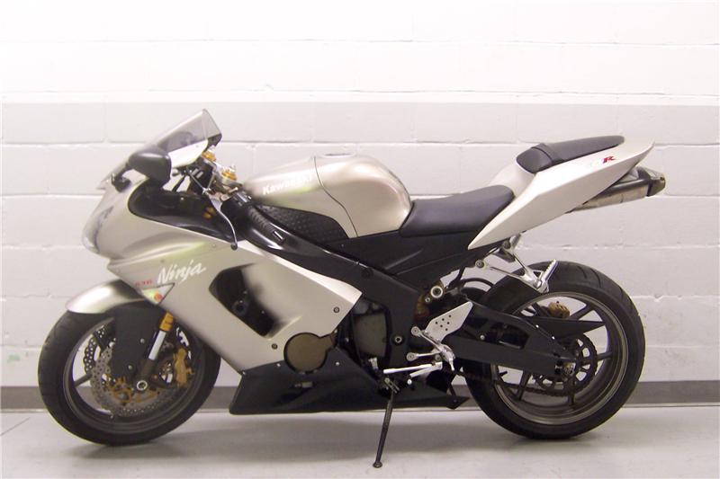 KAWASAKI NINJA 636 ZX6R