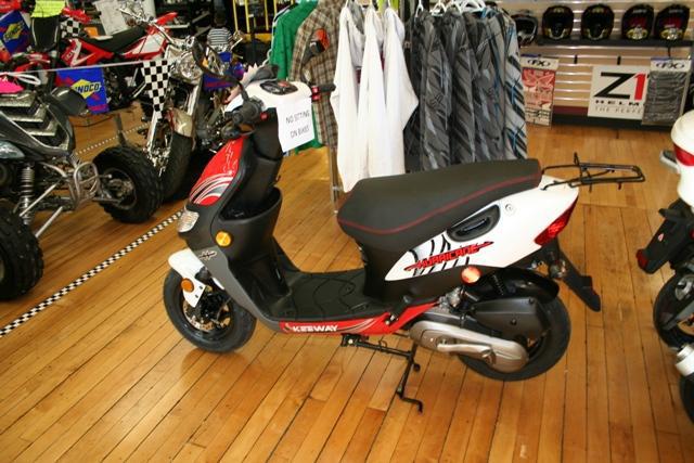 KEEWAY 09 SCOOTERS 011.jpg