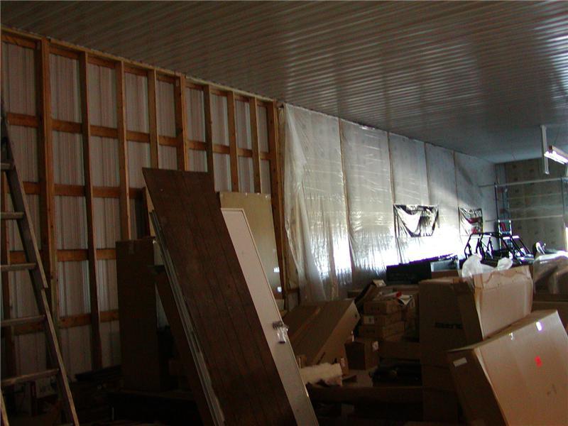BUILDING 11-03-2009 006.jpg