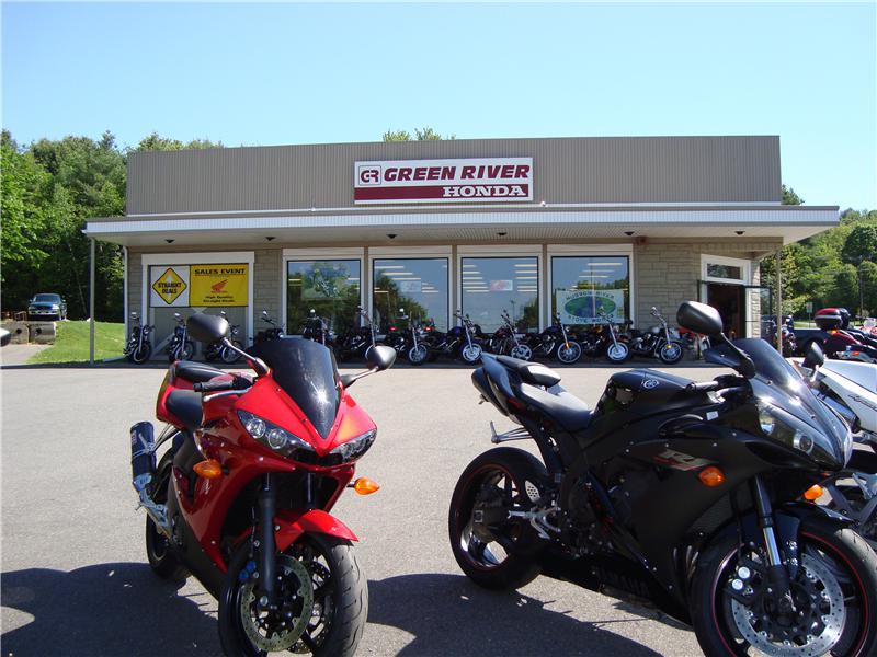 STOREFRONT 004.jpg