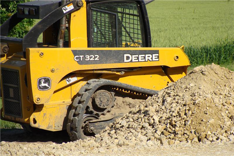 Excavating Photos for HEI website 2008 007.jpg