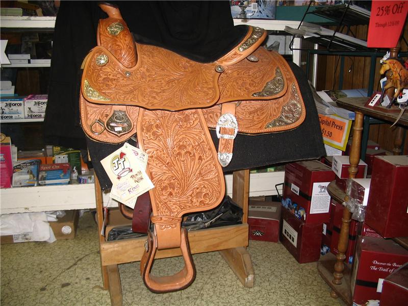 Saddle Drawing 09 001.jpg