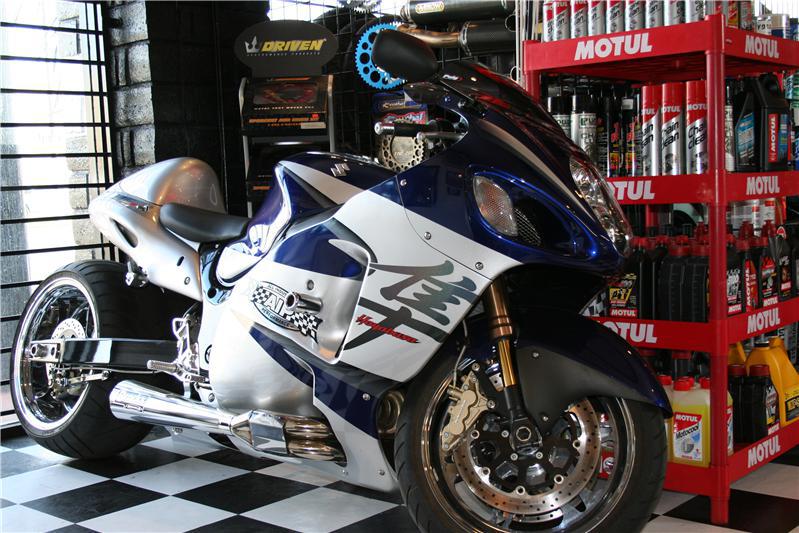 SHOP PICS 009.jpg