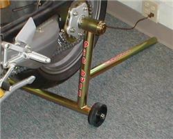 Pit Bull Stand, Rear
