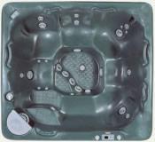 The 720 RI hot tub by Beachcomber