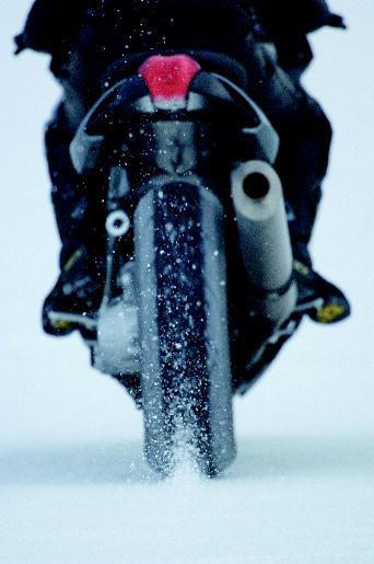 k1200s-1.jpg