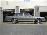 Chad's 86 Chevy Caprice 22" Cruiser Thresholds 255/30/22 Nexen Roadian HP Tires
