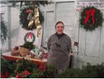Lois can add the finishing touches while you wait!